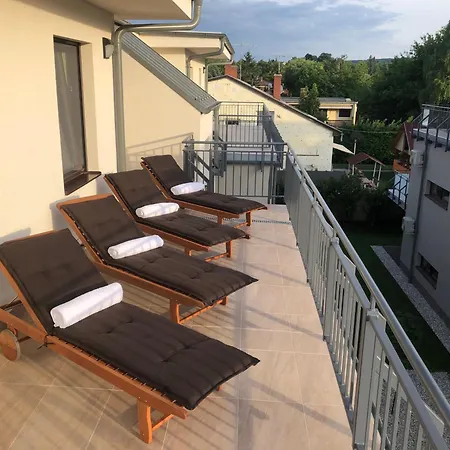 Faro Apartamento Zamárdi