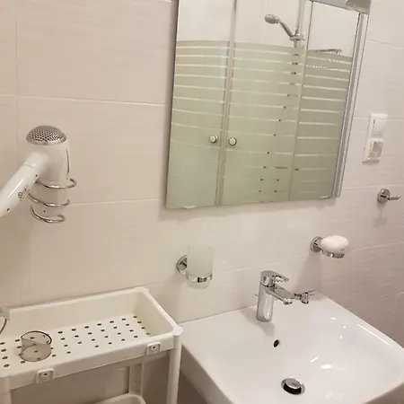 Faro Apartmán *